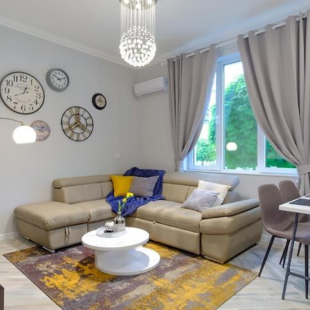 The Olive Green House Burgas Exterior photo